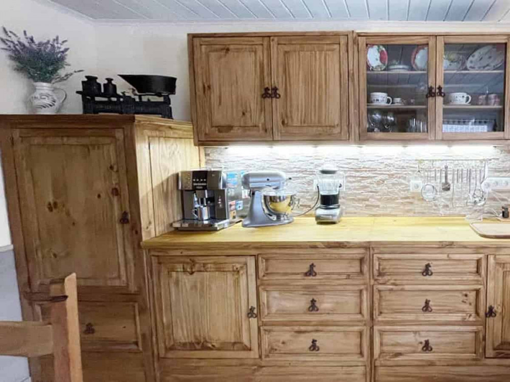 Hochschrank  Landhaus Pinie Honig